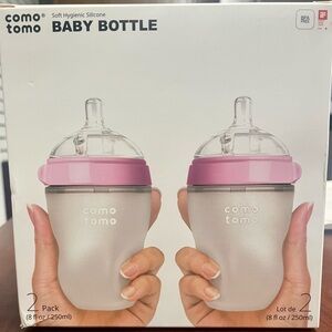 Comotomo Baby Bottle 2-Pack with Pink Lids